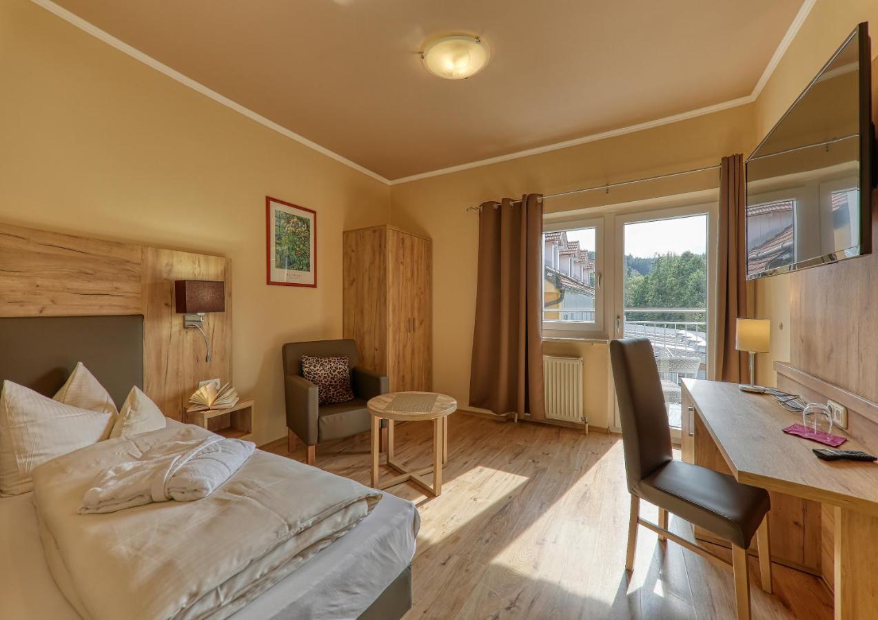 Wellnesshotel Deine Auszeit, Adults Only Achslach エクステリア 写真