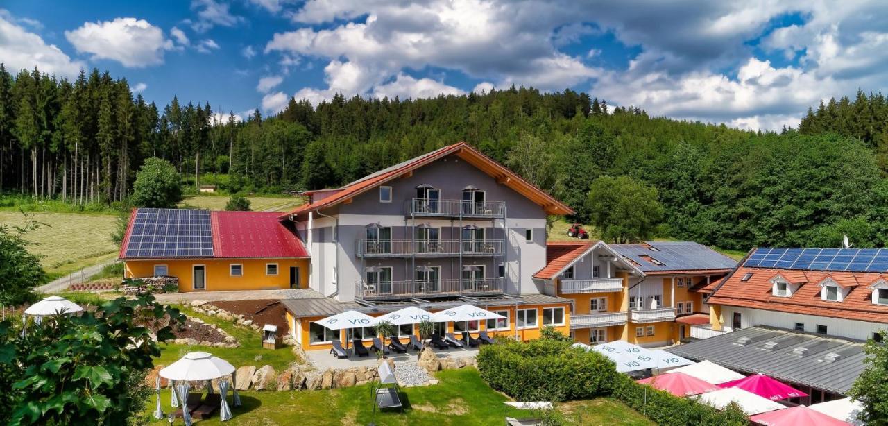 Wellnesshotel Deine Auszeit, Adults Only Achslach エクステリア 写真